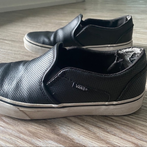 Black slip on Vans - Picture 4 of 6
